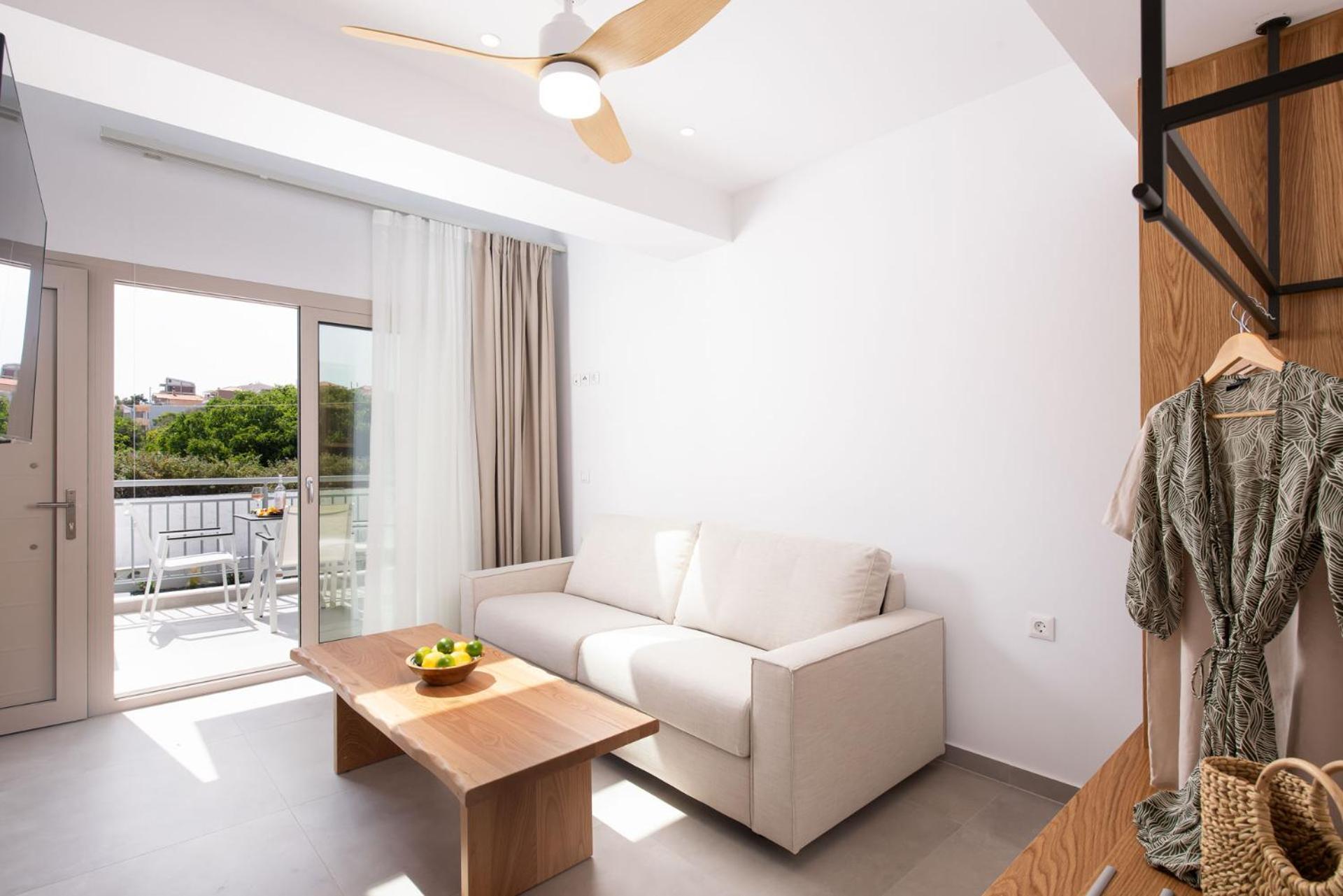 לימנריה Sourinis Luxury Suites מראה חיצוני תמונה