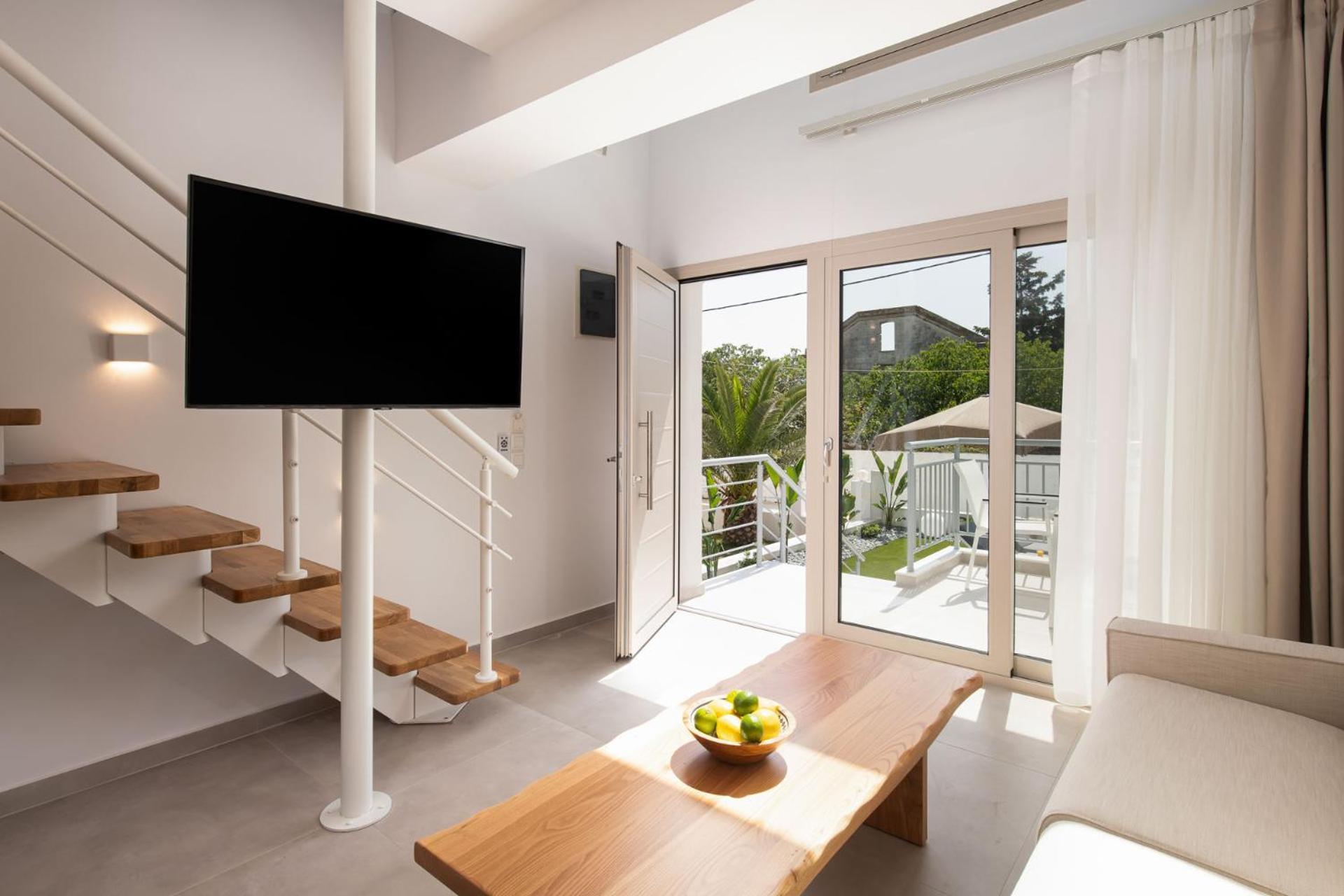 לימנריה Sourinis Luxury Suites מראה חיצוני תמונה